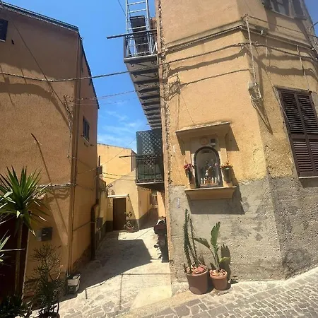 Goethe Dependance Lägenhetshotell Agrigento